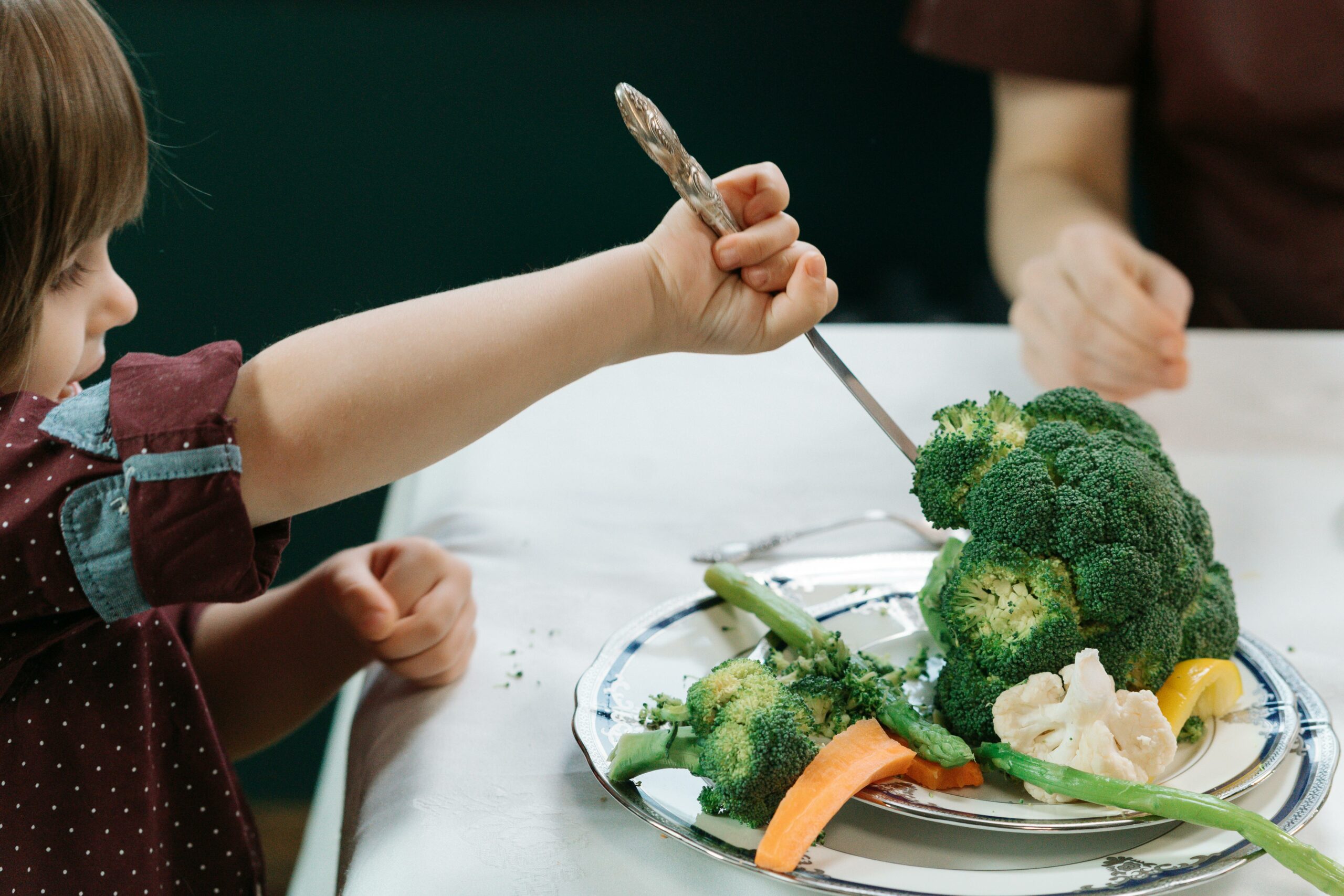 Comment encourager de bonnes habitudes alimentaires chez les enfants