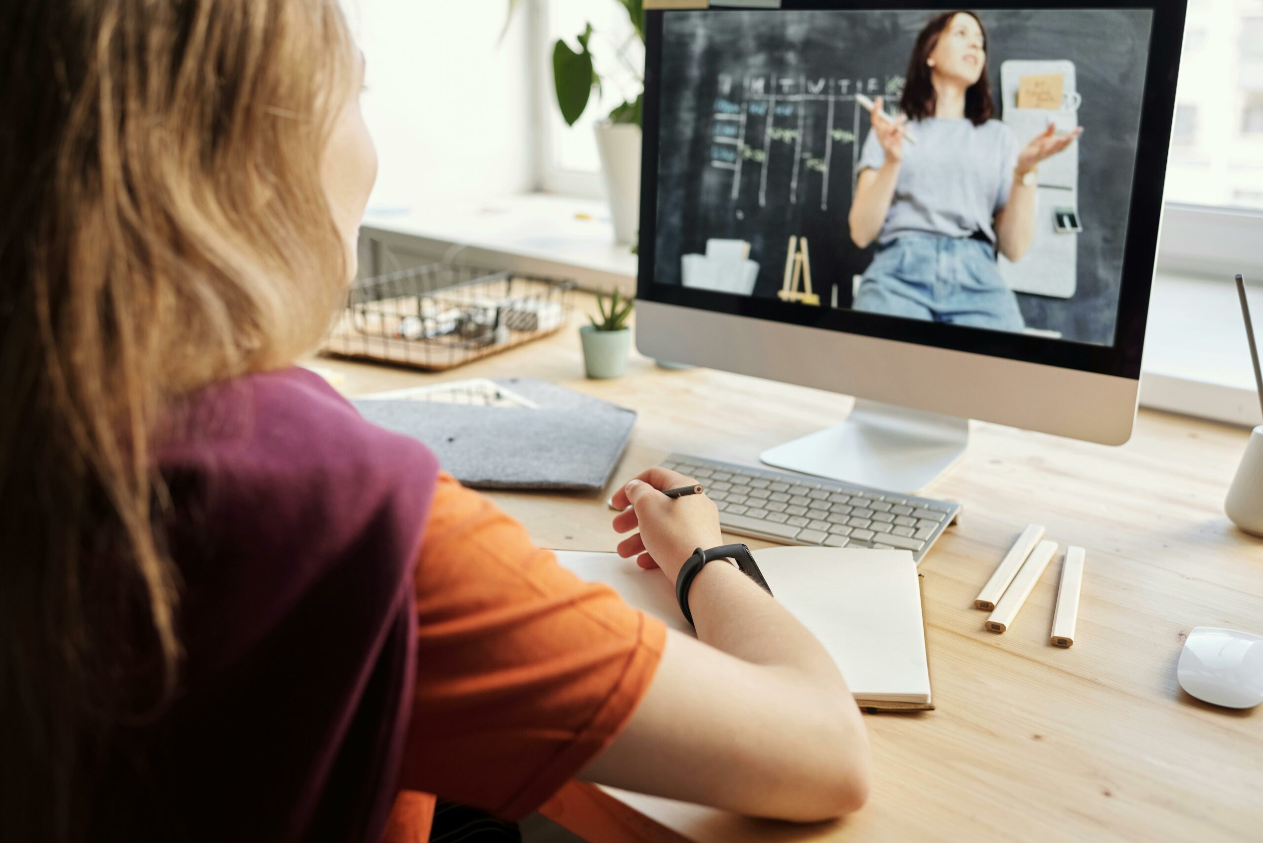 Apprentissage en ligne : outils incontournables pour accompagner vos enfants
